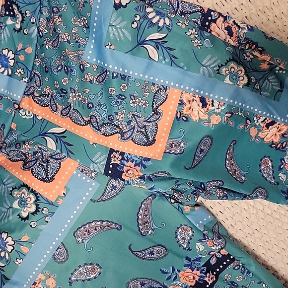 Scarf Print Flare Leg Pants Size M - Picture 3 of 4